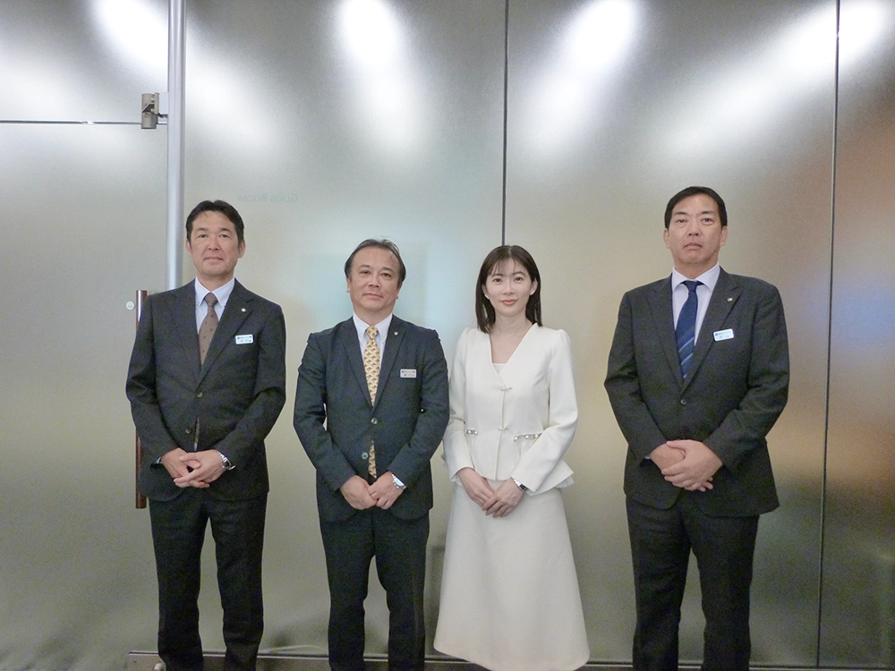 馬渕磨理子さんと記念撮影